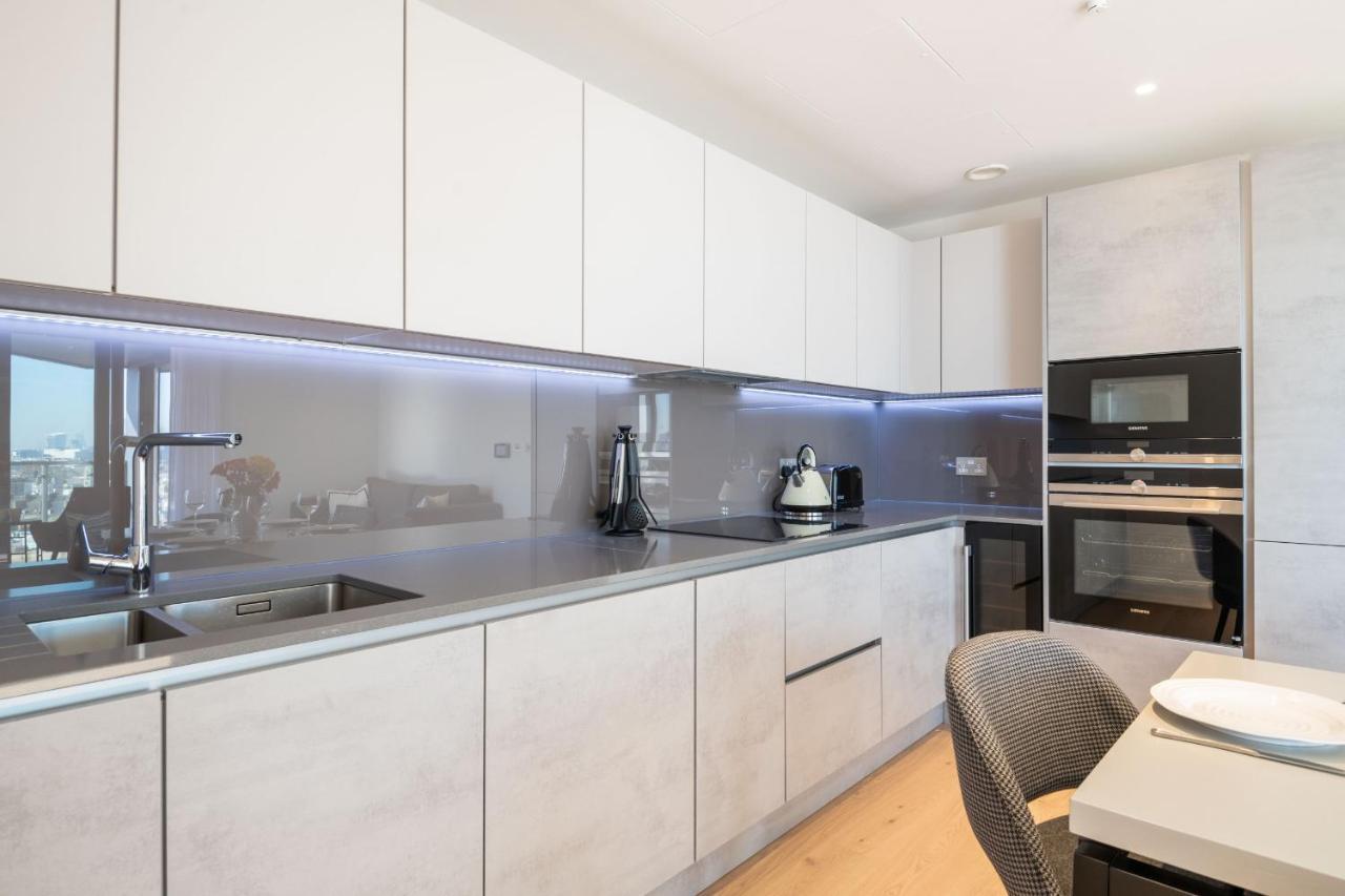 Elegant Victoria Home Close To Sloane Square By Underthedoormat London Exterior foto